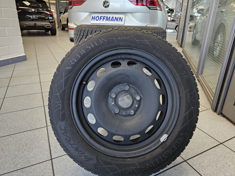 VW Golf Variant  bei Hoffmann Automobile in Wolfsburg kaufen und sofort mitnehmen - Bild 3