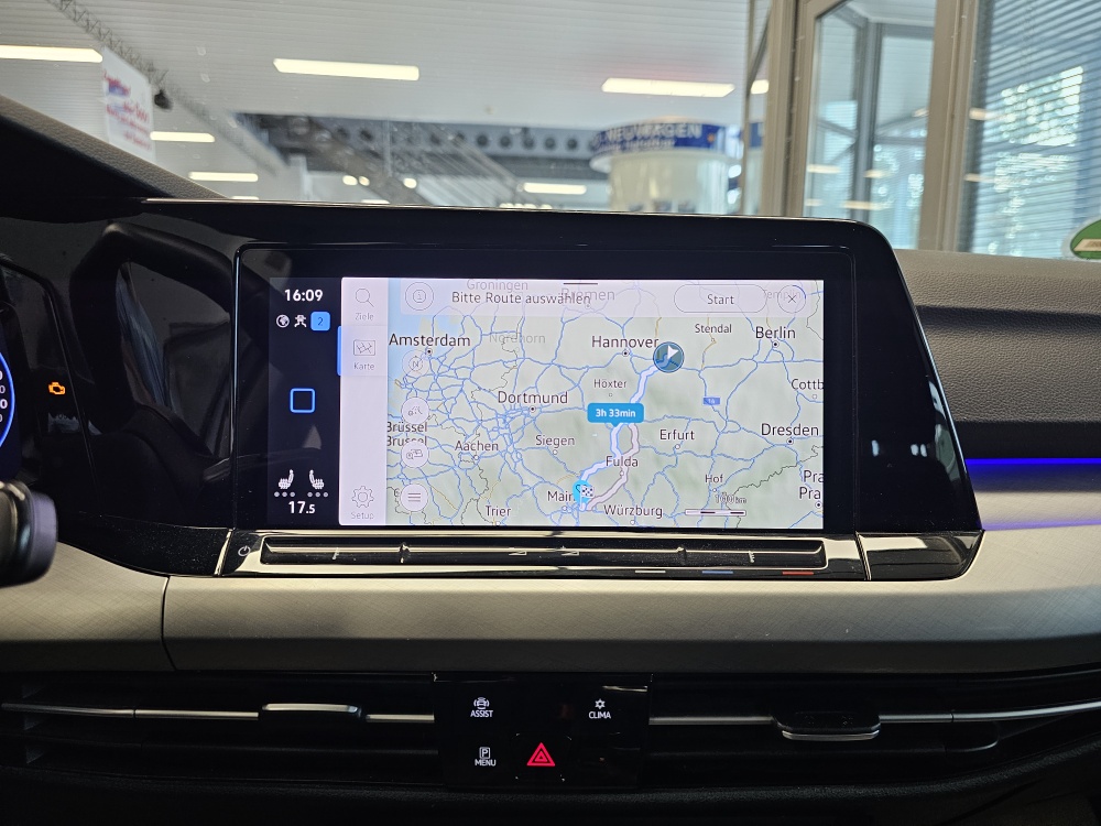 VW Golf Variant  bei Hoffmann Automobile in Wolfsburg kaufen und sofort mitnehmen - Bild 9