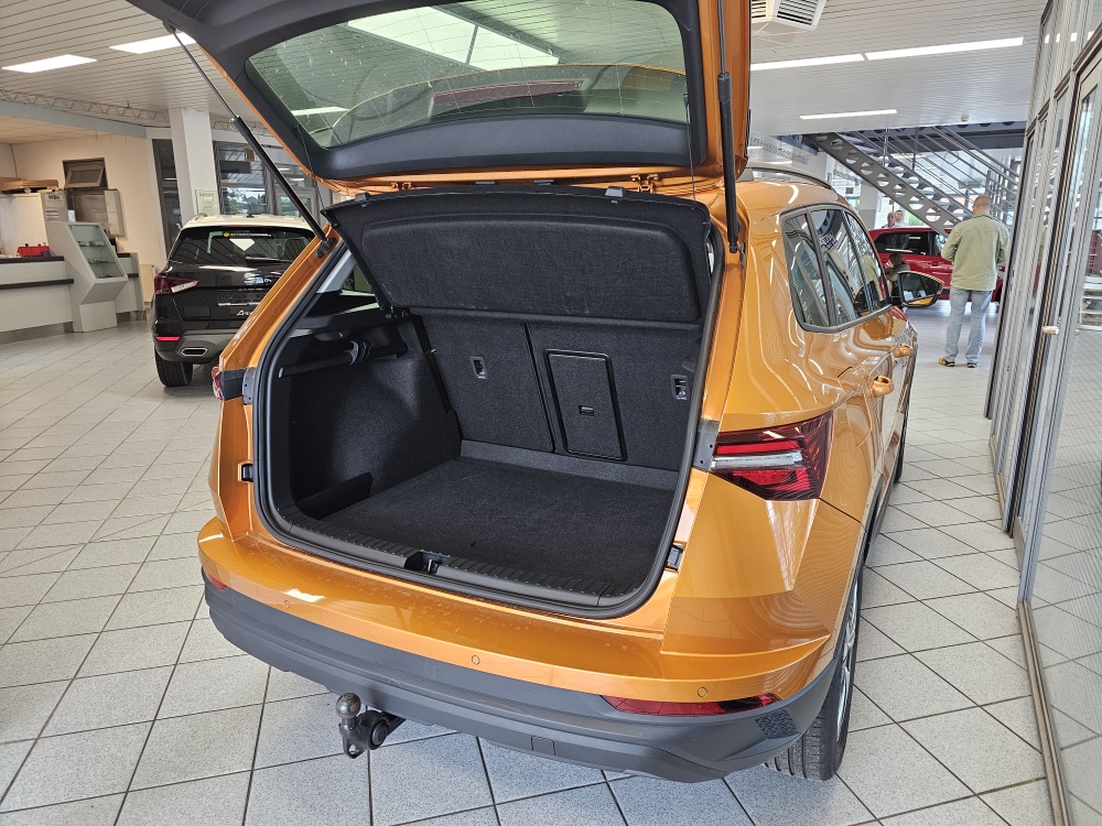 Skoda Karoq  bei Hoffmann Automobile in Wolfsburg kaufen und sofort mitnehmen - Bild 2