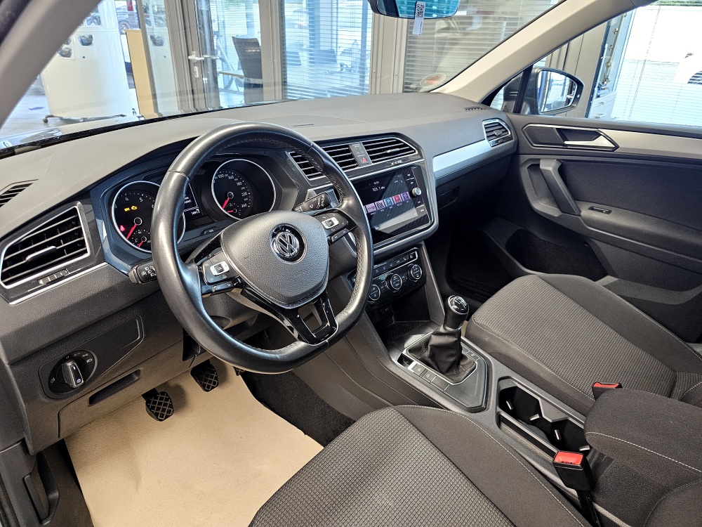 VW Tiguan  bei Hoffmann Automobile in Wolfsburg kaufen und sofort mitnehmen - Bild 17