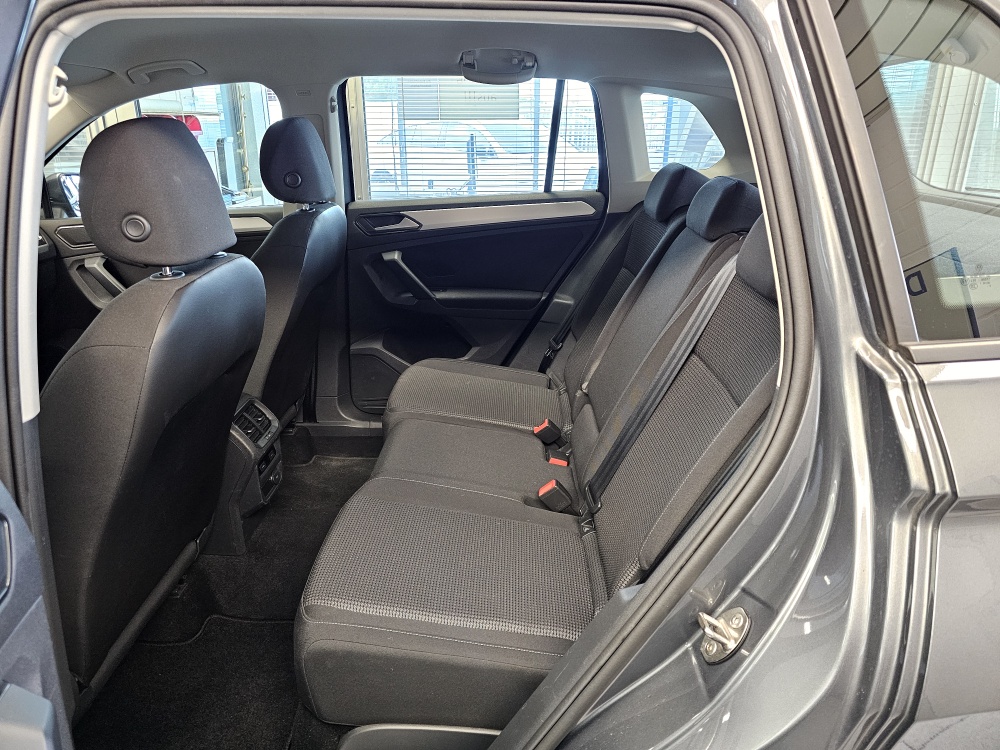 VW Tiguan  bei Hoffmann Automobile in Wolfsburg kaufen und sofort mitnehmen - Bild 5