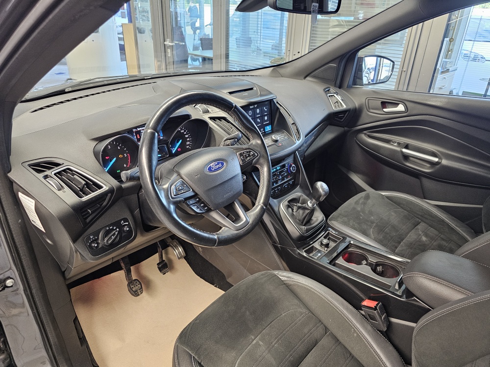 Ford Kuga  bei Hoffmann Automobile in Wolfsburg kaufen und sofort mitnehmen - Bild 14