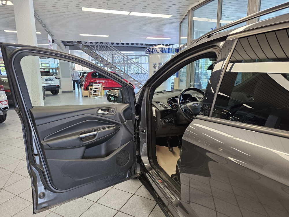 Ford Kuga  bei Hoffmann Automobile in Wolfsburg kaufen und sofort mitnehmen - Bild 16