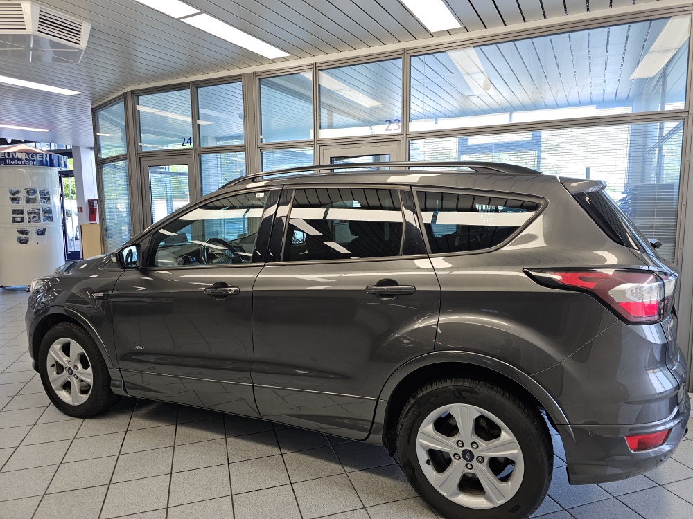 Ford Kuga  bei Hoffmann Automobile in Wolfsburg kaufen und sofort mitnehmen - Bild 17