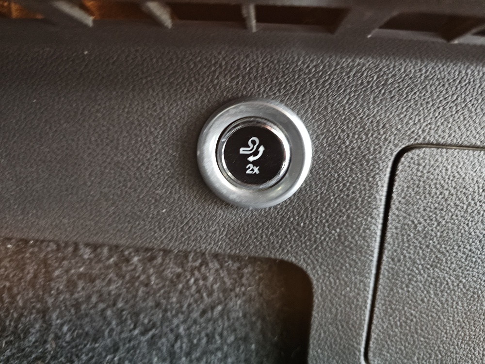 Ford Kuga  bei Hoffmann Automobile in Wolfsburg kaufen und sofort mitnehmen - Bild 18