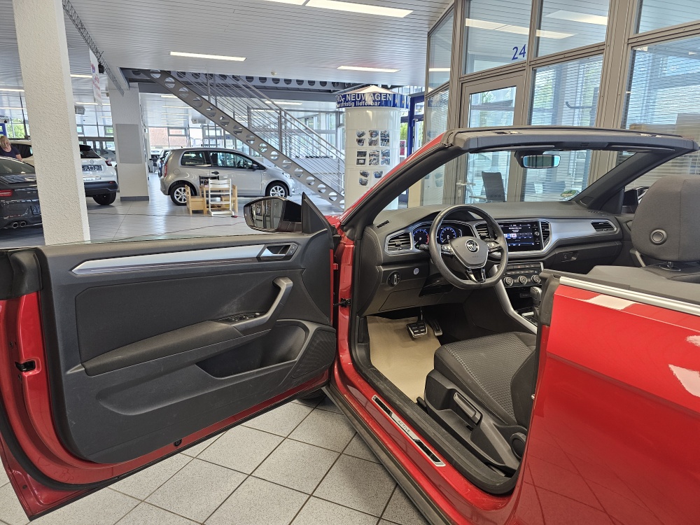 VW T-Roc  bei Hoffmann Automobile in Wolfsburg kaufen und sofort mitnehmen - Bild 19