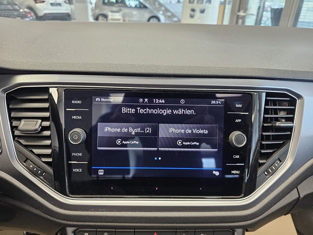 VW T-Roc  bei Hoffmann Automobile in Wolfsburg kaufen und sofort mitnehmen - Bild 8