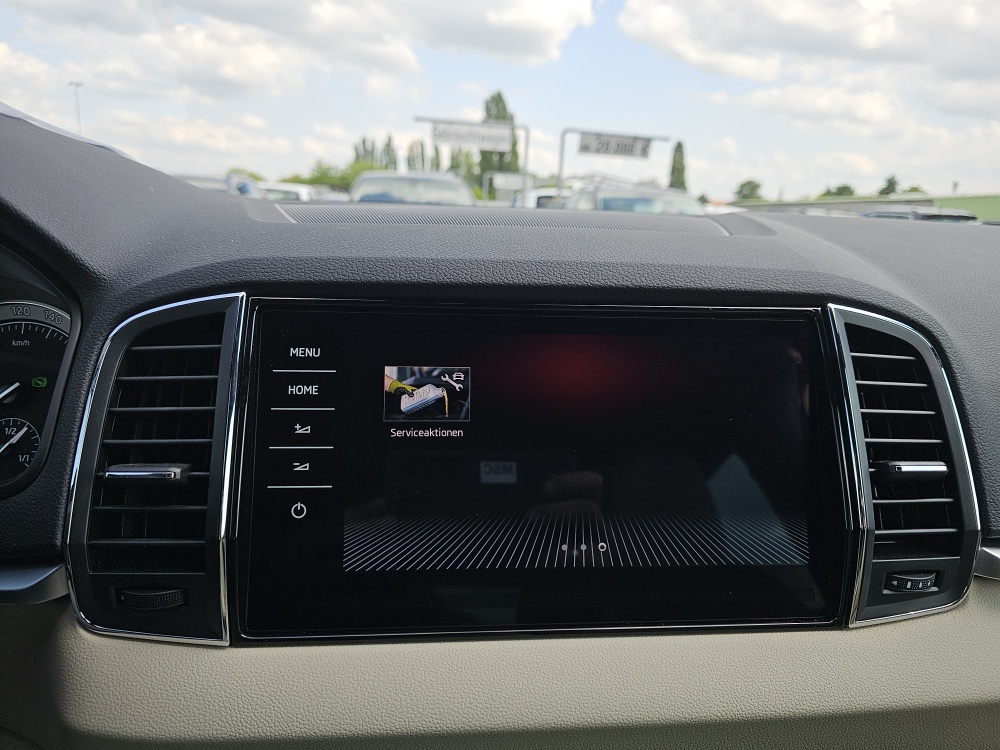 Skoda Karoq  bei Hoffmann Automobile in Wolfsburg kaufen und sofort mitnehmen - Bild 27