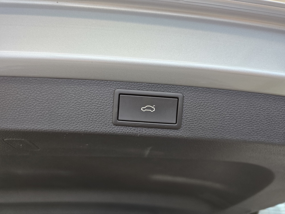 Skoda Karoq  bei Hoffmann Automobile in Wolfsburg kaufen und sofort mitnehmen - Bild 4
