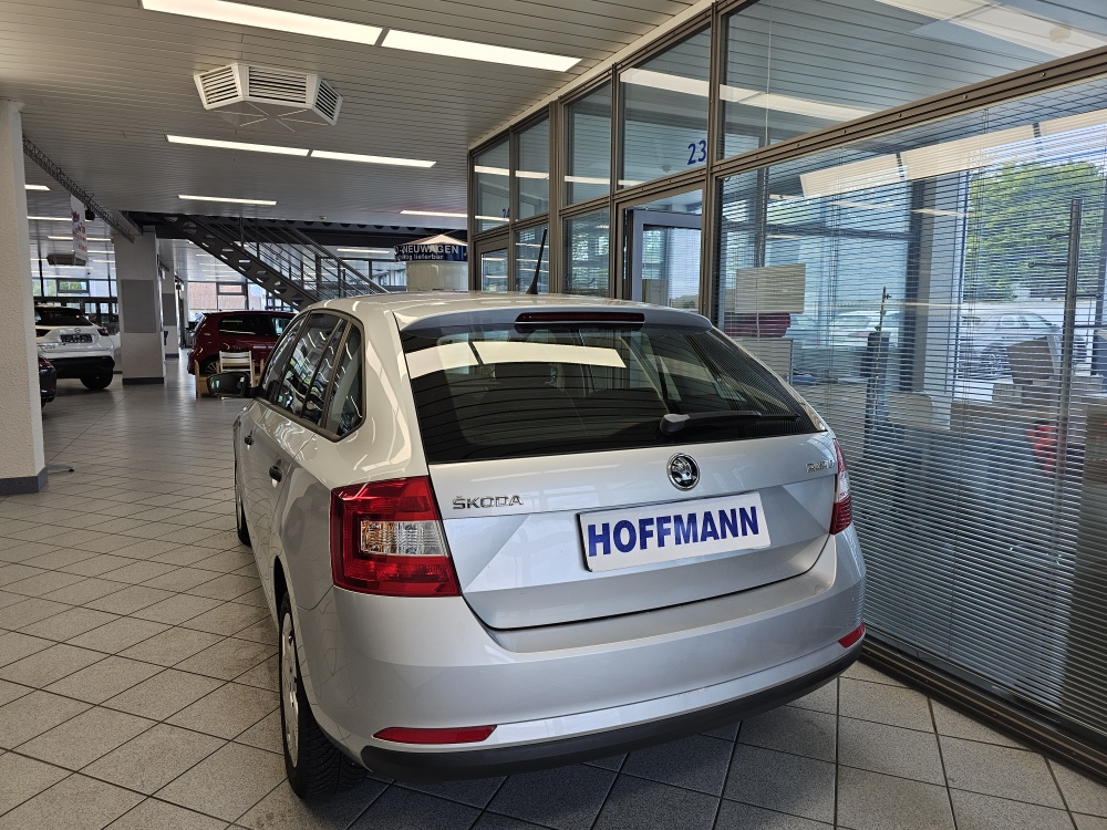 Skoda Rapid Spaceback  bei Hoffmann Automobile in Wolfsburg kaufen und sofort mitnehmen - Bild 3
