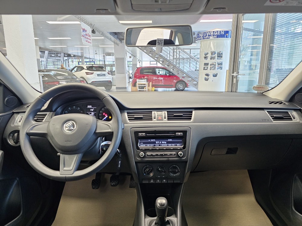 Skoda Rapid Spaceback  bei Hoffmann Automobile in Wolfsburg kaufen und sofort mitnehmen - Bild 5