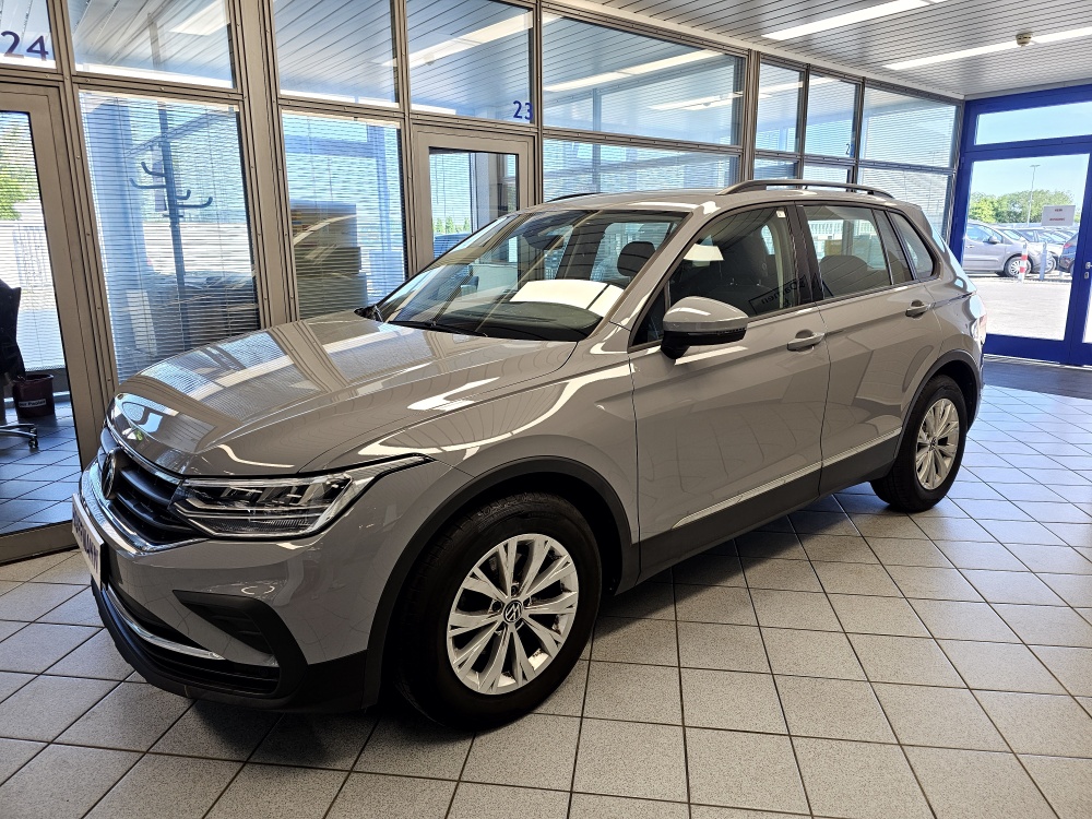 VW Tiguan  bei Hoffmann Automobile in Wolfsburg kaufen und sofort mitnehmen - Bild 1