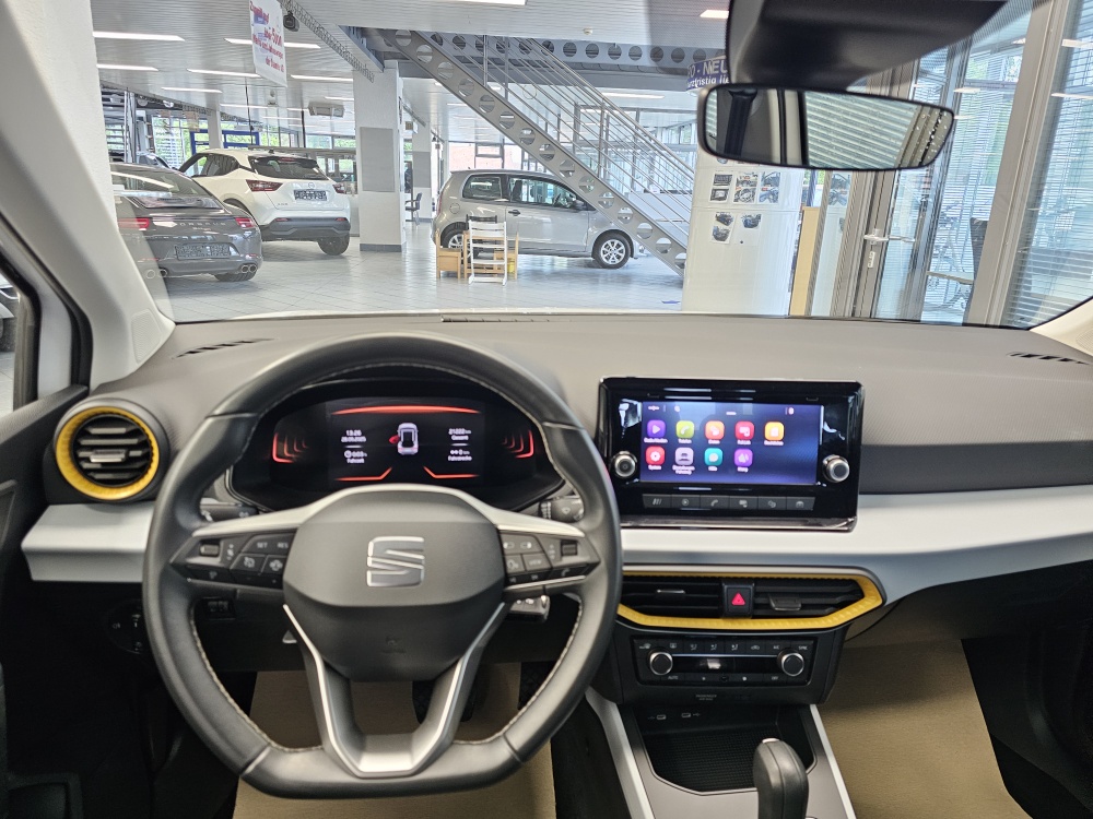 Seat Arona  bei Hoffmann Automobile in Wolfsburg kaufen und sofort mitnehmen - Bild 13