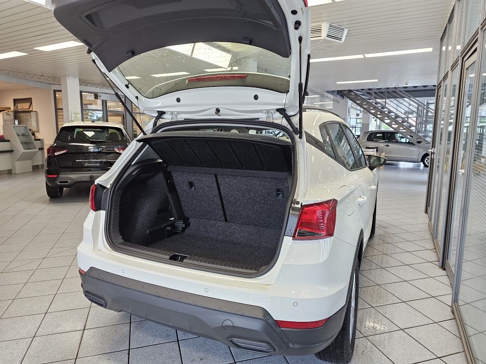Seat Arona  bei Hoffmann Automobile in Wolfsburg kaufen und sofort mitnehmen - Bild 2