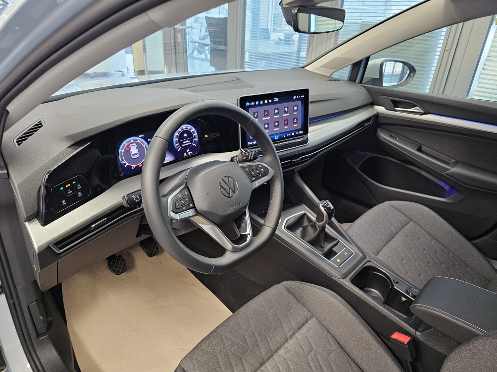 VW Golf Variant  bei Hoffmann Automobile in Wolfsburg kaufen und sofort mitnehmen - Bild 18