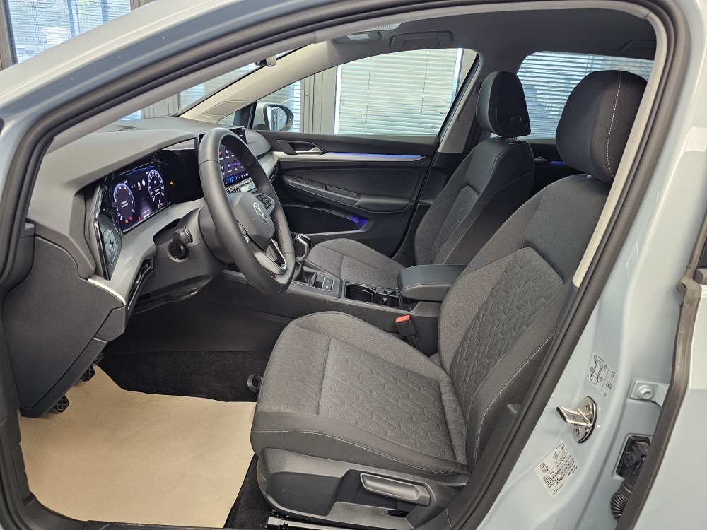 VW Golf Variant  bei Hoffmann Automobile in Wolfsburg kaufen und sofort mitnehmen - Bild 19