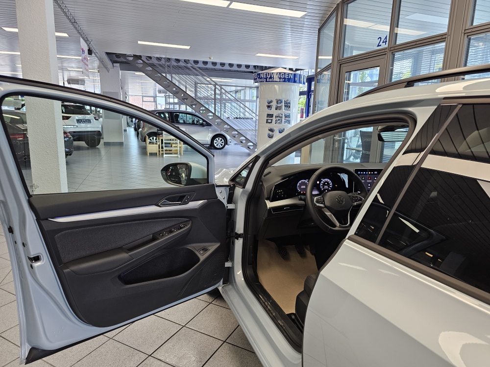 VW Golf Variant  bei Hoffmann Automobile in Wolfsburg kaufen und sofort mitnehmen - Bild 20