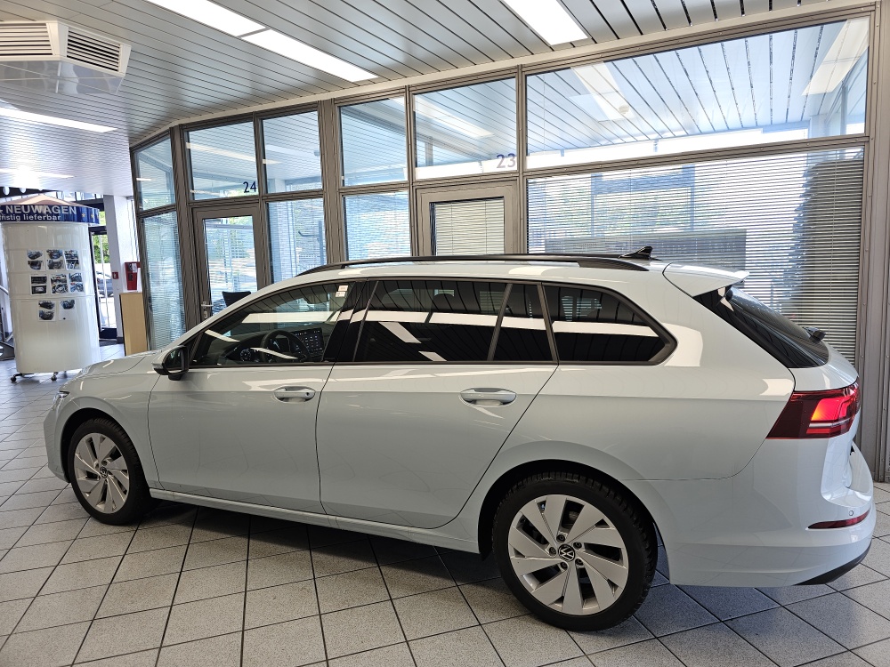VW Golf Variant  bei Hoffmann Automobile in Wolfsburg kaufen und sofort mitnehmen - Bild 21