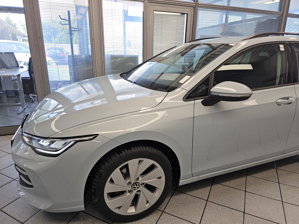 VW Golf Variant  bei Hoffmann Automobile in Wolfsburg kaufen und sofort mitnehmen - Bild 22