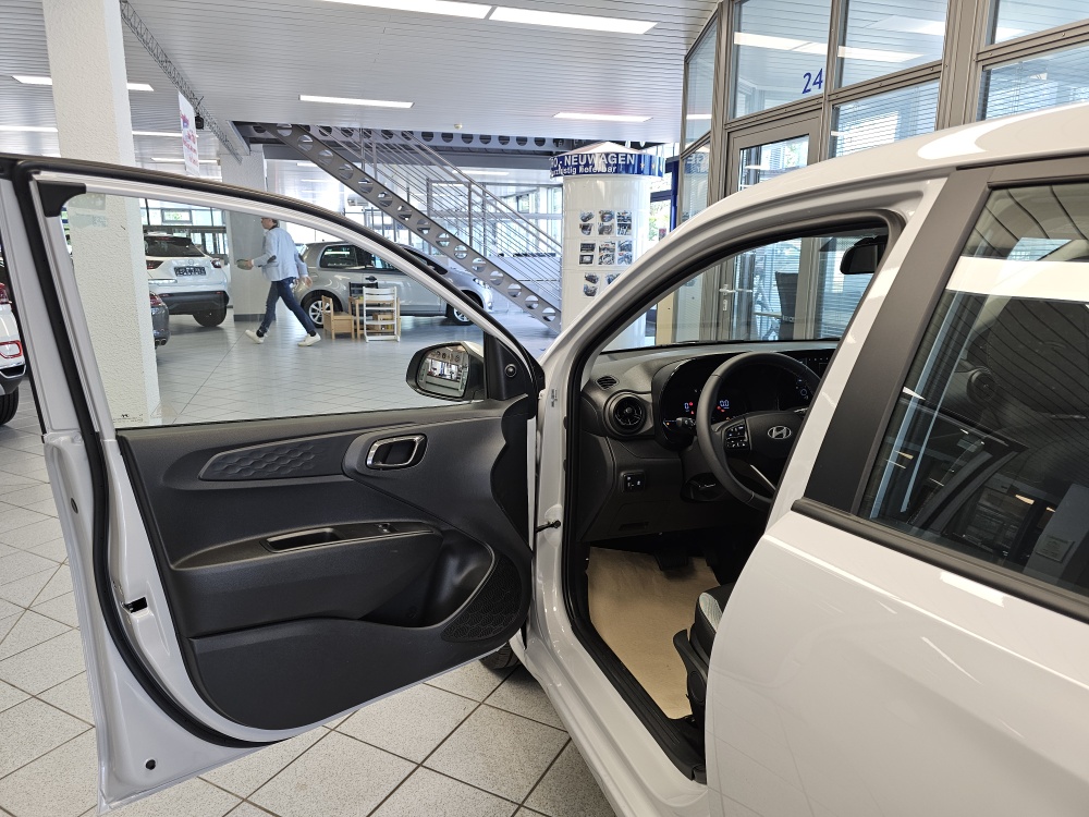 Hyundai i10  bei Hoffmann Automobile in Wolfsburg kaufen und sofort mitnehmen - Bild 14