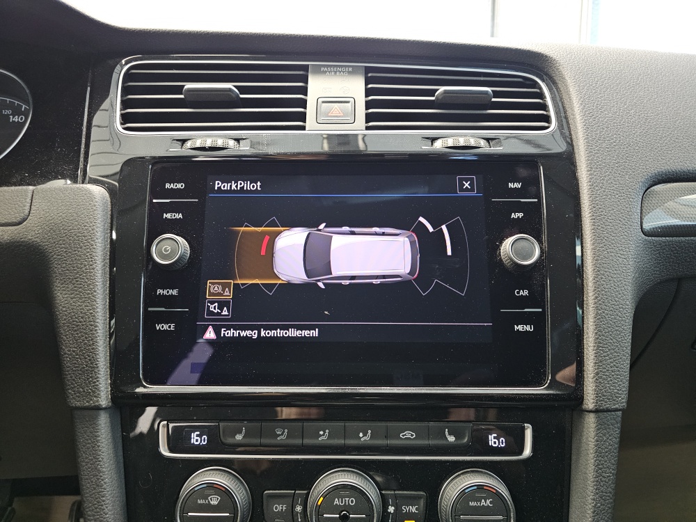 VW Golf Variant  bei Hoffmann Automobile in Wolfsburg kaufen und sofort mitnehmen - Bild 13