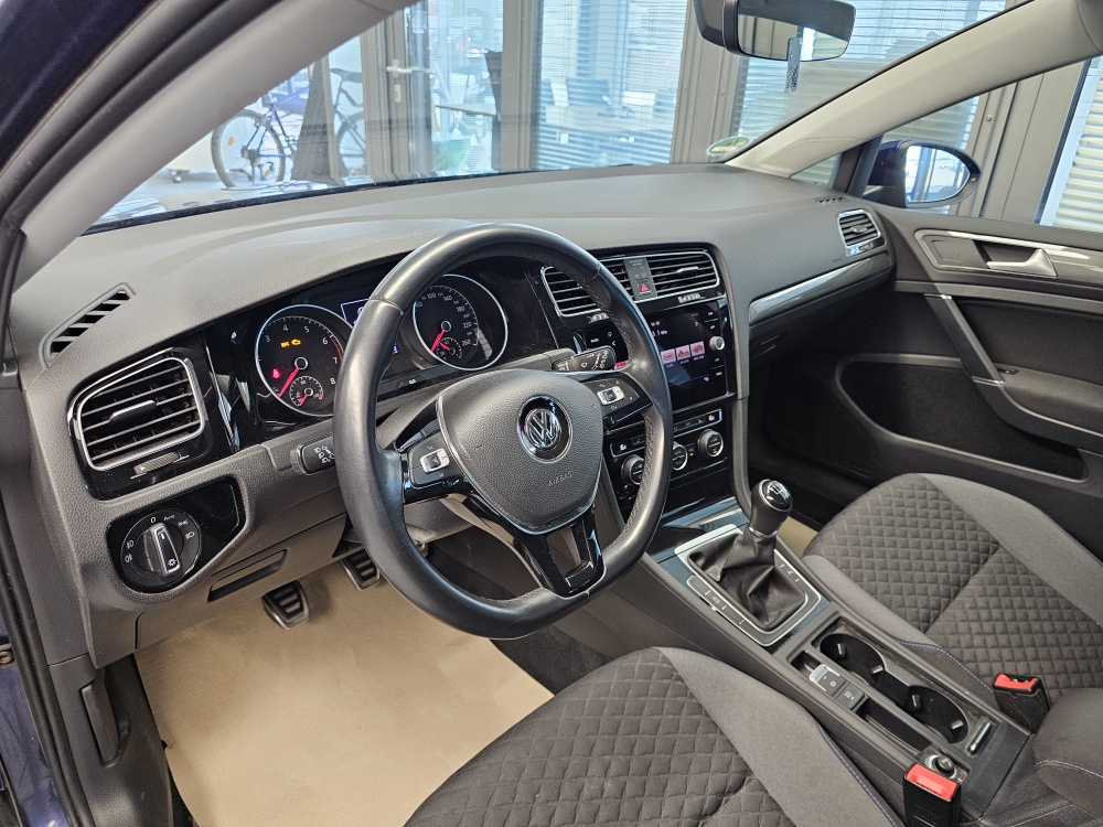 VW Golf Variant  bei Hoffmann Automobile in Wolfsburg kaufen und sofort mitnehmen - Bild 16