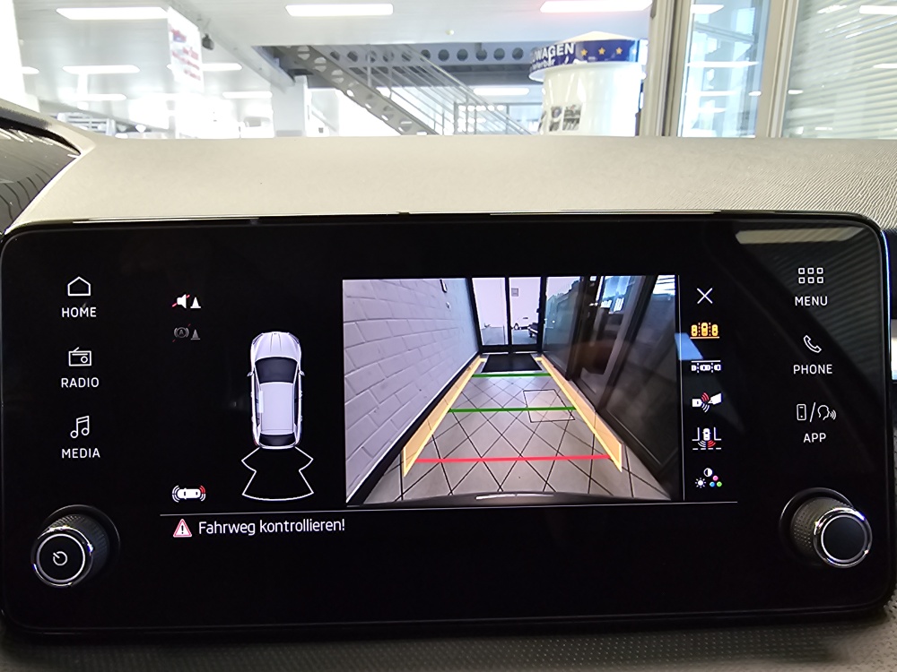 Skoda Fabia  bei Hoffmann Automobile in Wolfsburg kaufen und sofort mitnehmen - Bild 14