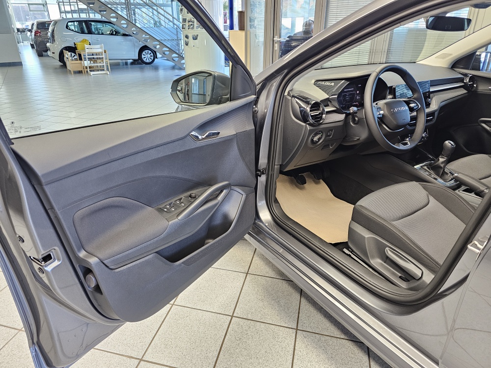 Skoda Fabia  bei Hoffmann Automobile in Wolfsburg kaufen und sofort mitnehmen - Bild 21