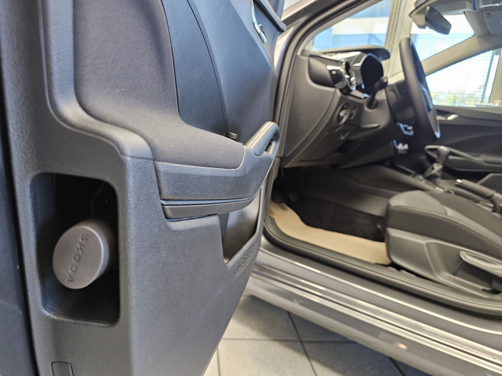 Skoda Fabia  bei Hoffmann Automobile in Wolfsburg kaufen und sofort mitnehmen - Bild 22