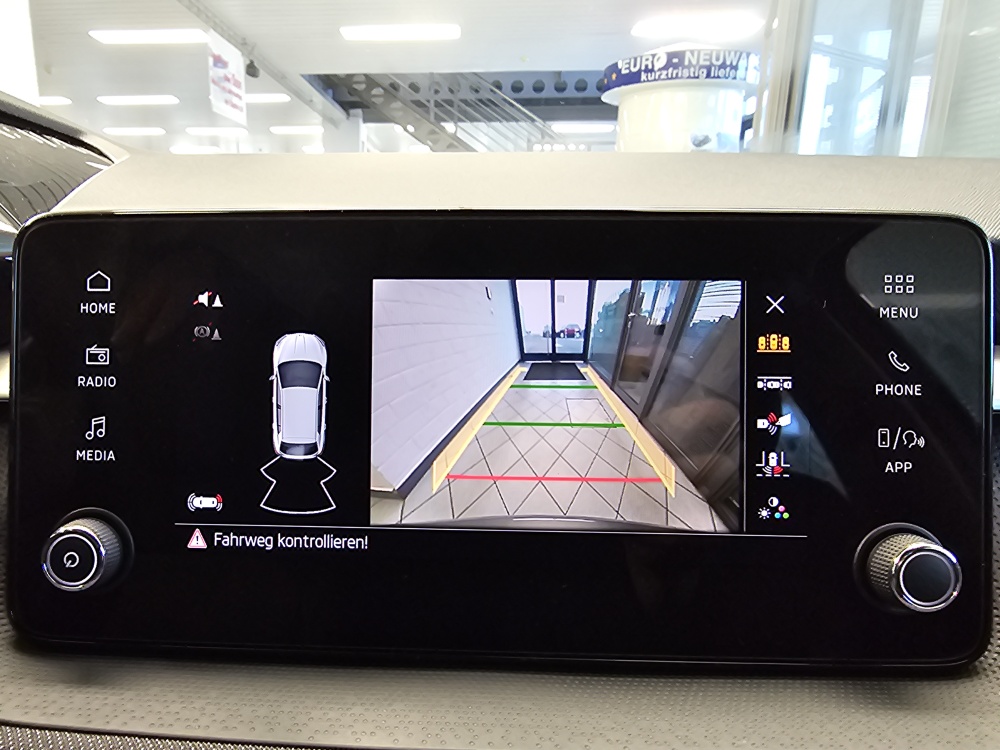 Skoda Fabia  bei Hoffmann Automobile in Wolfsburg kaufen und sofort mitnehmen - Bild 14