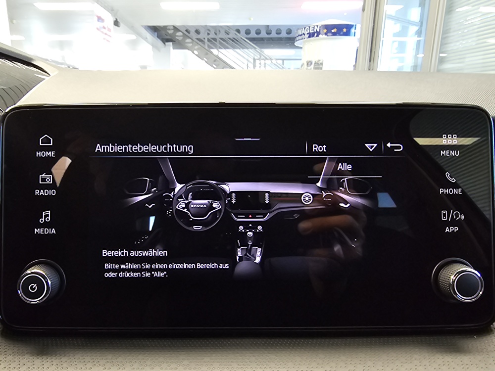 Skoda Fabia  bei Hoffmann Automobile in Wolfsburg kaufen und sofort mitnehmen - Bild 12