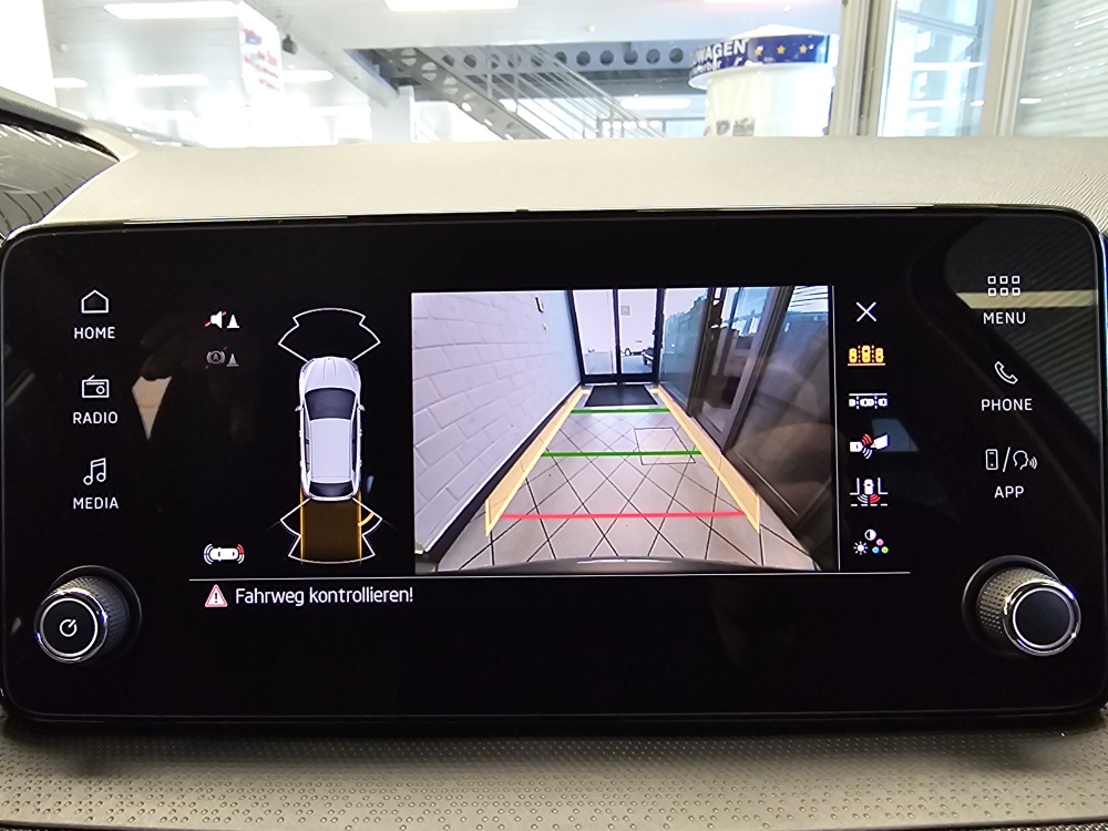 Skoda Fabia  bei Hoffmann Automobile in Wolfsburg kaufen und sofort mitnehmen - Bild 16