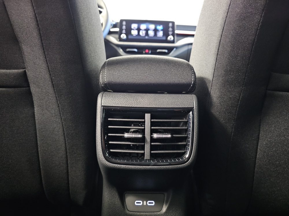 Skoda Fabia  bei Hoffmann Automobile in Wolfsburg kaufen und sofort mitnehmen - Bild 5