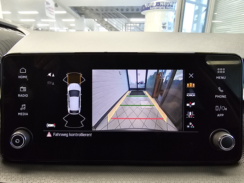 Skoda Fabia  bei Hoffmann Automobile in Wolfsburg kaufen und sofort mitnehmen - Bild 16