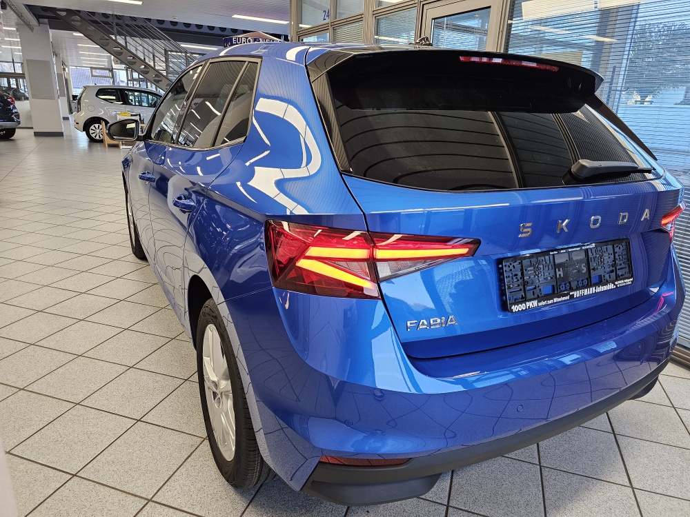 Skoda Fabia  bei Hoffmann Automobile in Wolfsburg kaufen und sofort mitnehmen - Bild 3