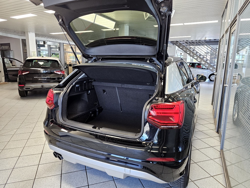 Audi Q2  bei Hoffmann Automobile in Wolfsburg kaufen und sofort mitnehmen - Bild 2