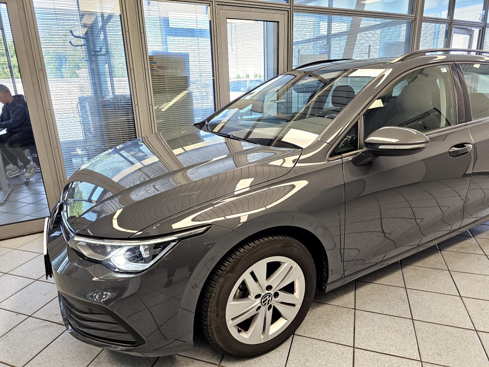 VW Golf Variant  bei Hoffmann Automobile in Wolfsburg kaufen und sofort mitnehmen - Bild 22