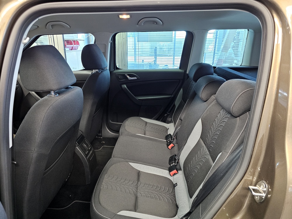 Skoda Yeti  bei Hoffmann Automobile in Wolfsburg kaufen und sofort mitnehmen - Bild 4