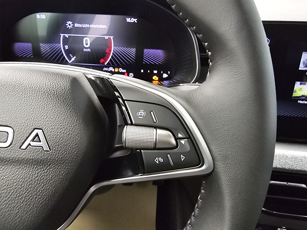 Skoda Kamiq  bei Hoffmann Automobile in Wolfsburg kaufen und sofort mitnehmen - Bild 18