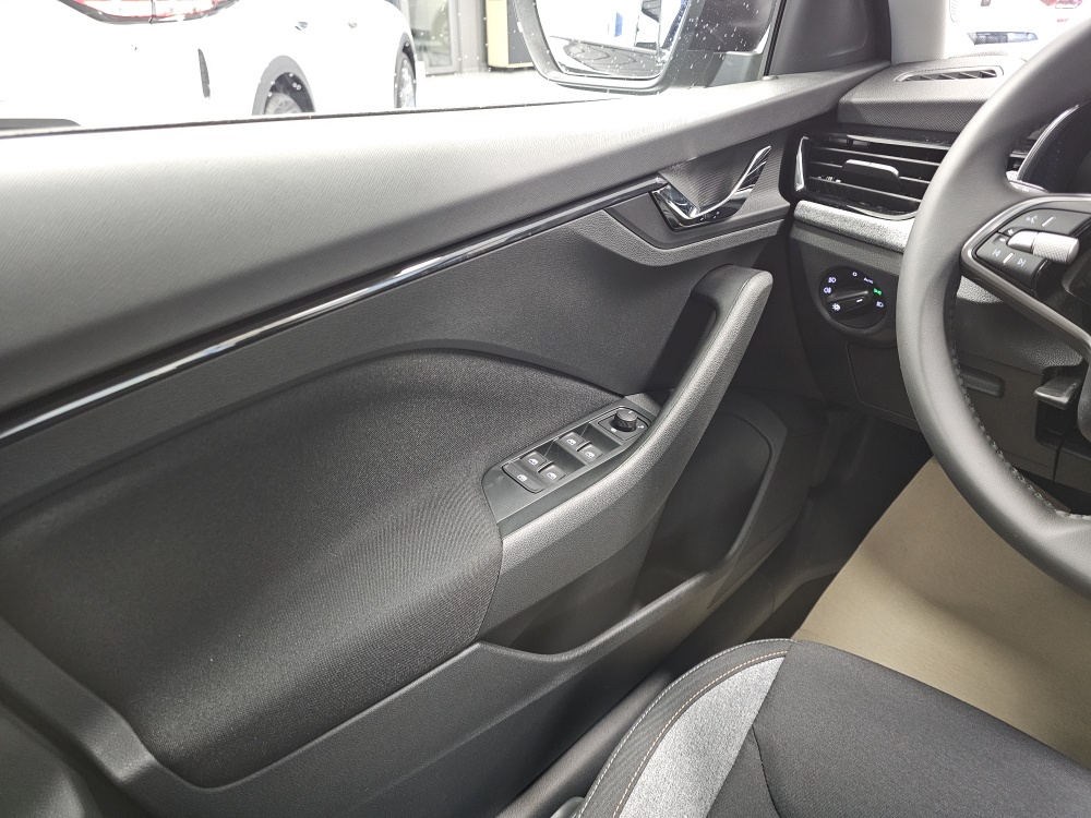 Skoda Kamiq  bei Hoffmann Automobile in Wolfsburg kaufen und sofort mitnehmen - Bild 20