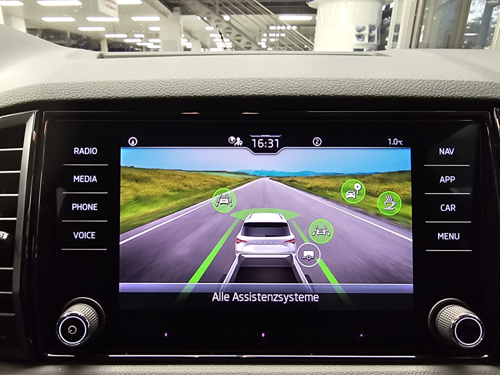 Skoda Karoq  bei Hoffmann Automobile in Wolfsburg kaufen und sofort mitnehmen - Bild 14