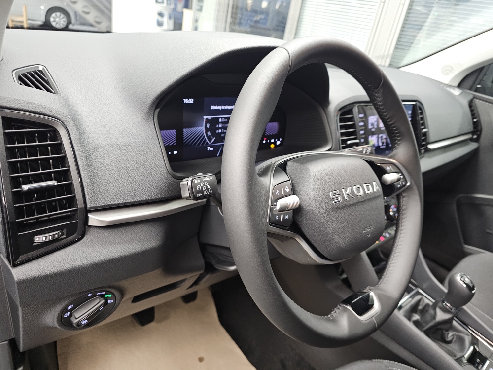Skoda Karoq  bei Hoffmann Automobile in Wolfsburg kaufen und sofort mitnehmen - Bild 22