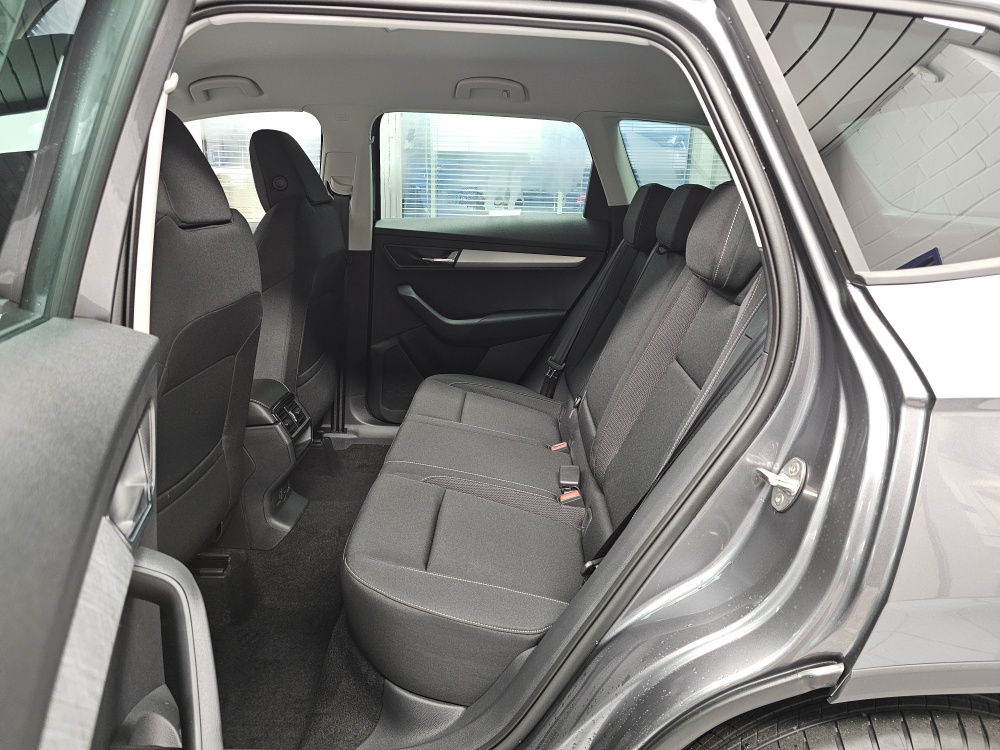 Skoda Karoq  bei Hoffmann Automobile in Wolfsburg kaufen und sofort mitnehmen - Bild 7