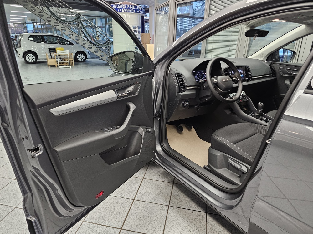 Skoda Karoq  bei Hoffmann Automobile in Wolfsburg kaufen und sofort mitnehmen - Bild 25