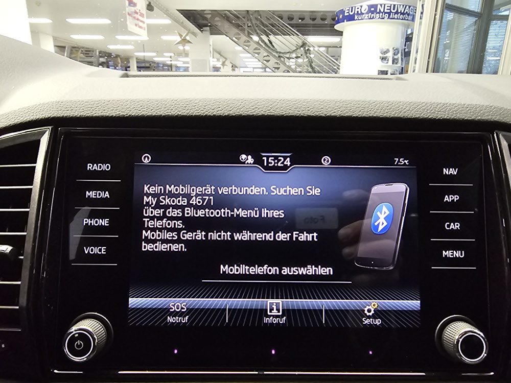 Skoda Karoq  bei Hoffmann Automobile in Wolfsburg kaufen und sofort mitnehmen - Bild 13