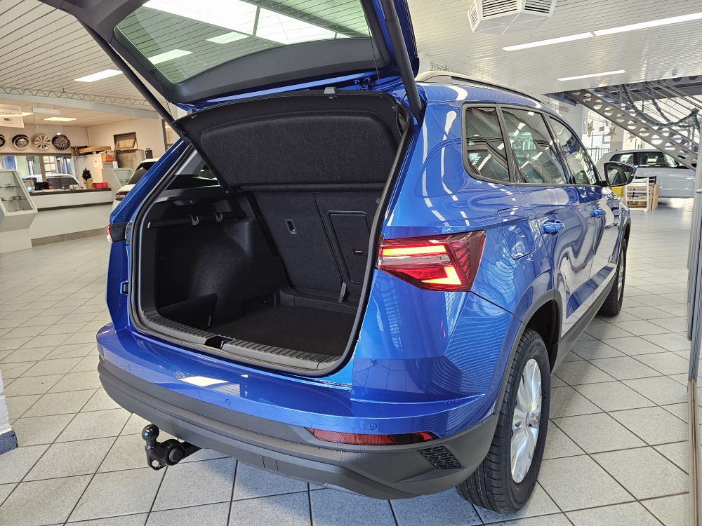 Skoda Karoq  bei Hoffmann Automobile in Wolfsburg kaufen und sofort mitnehmen - Bild 2