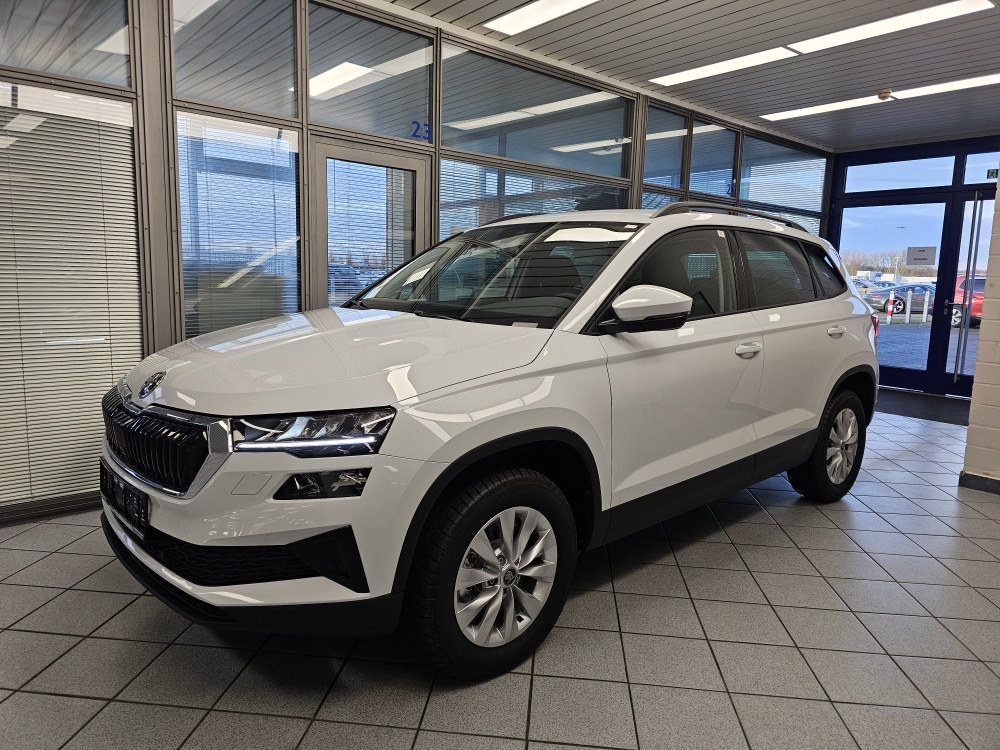 Skoda Karoq Selection für nur 33.450,- € bei Hoffmann Automobile in Wolfsburg kaufen und sofort mitnehmen
