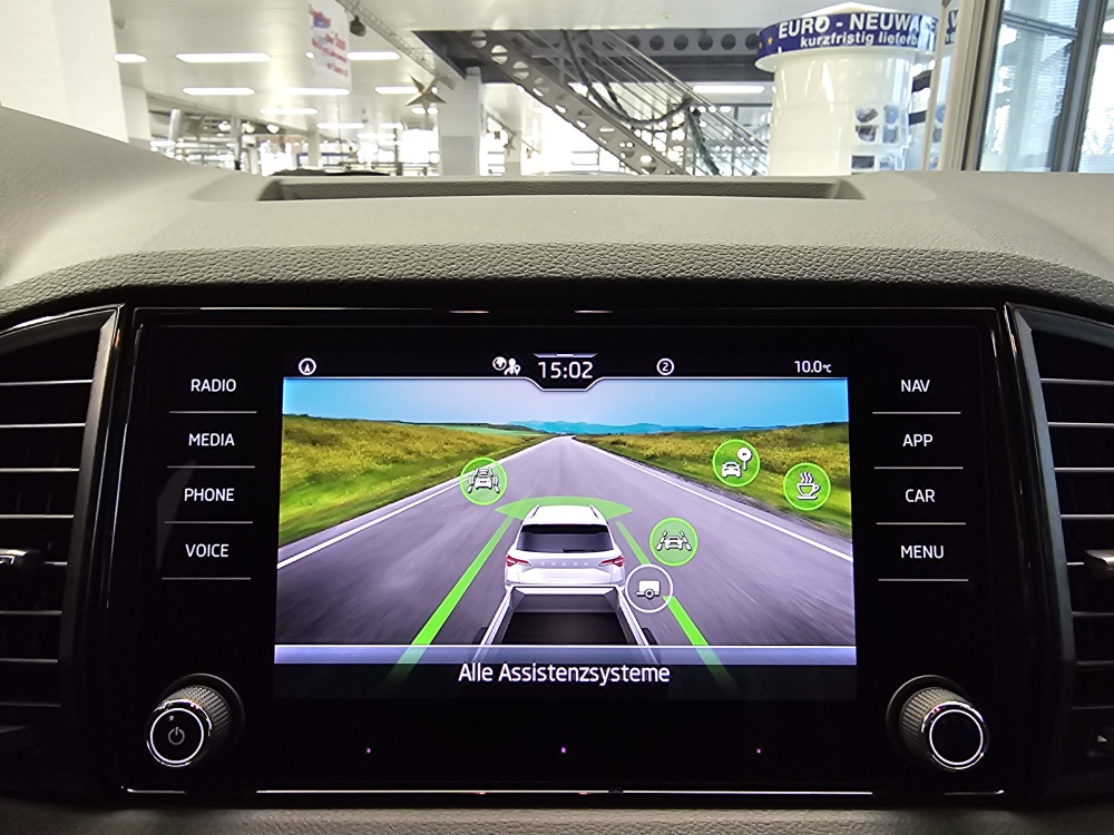 Skoda Karoq  bei Hoffmann Automobile in Wolfsburg kaufen und sofort mitnehmen - Bild 14