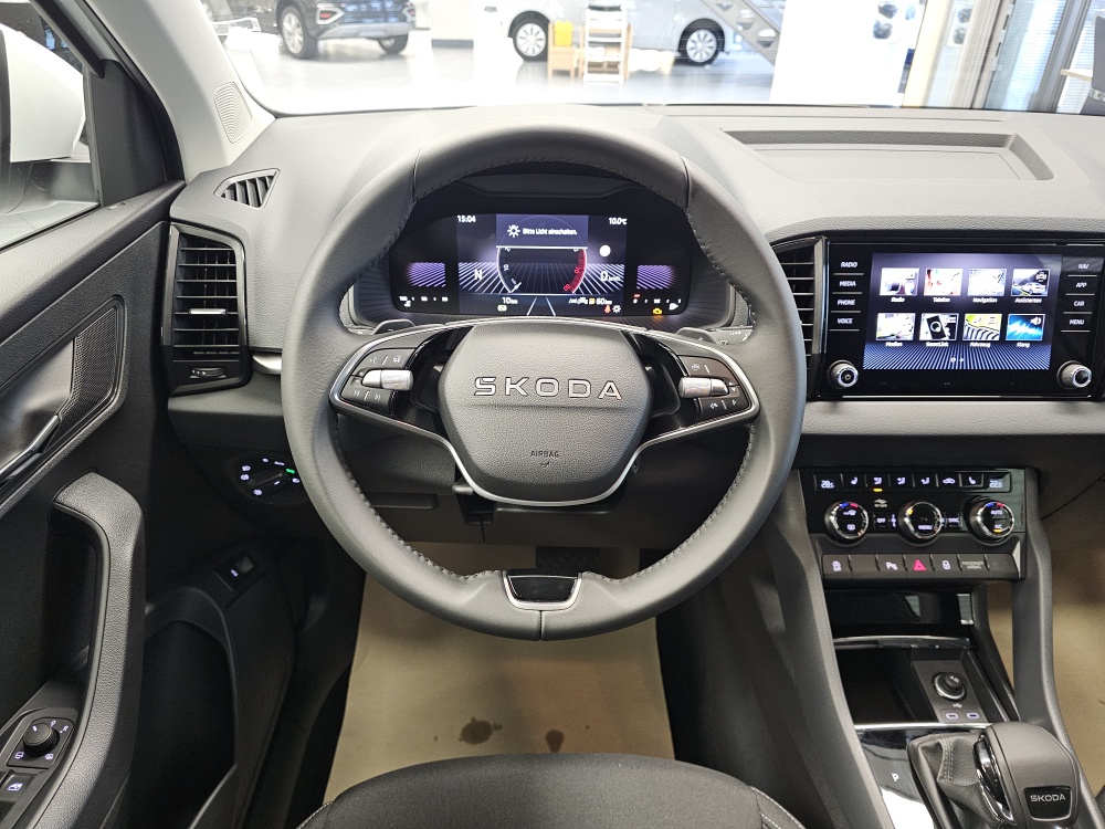 Skoda Karoq  bei Hoffmann Automobile in Wolfsburg kaufen und sofort mitnehmen - Bild 21