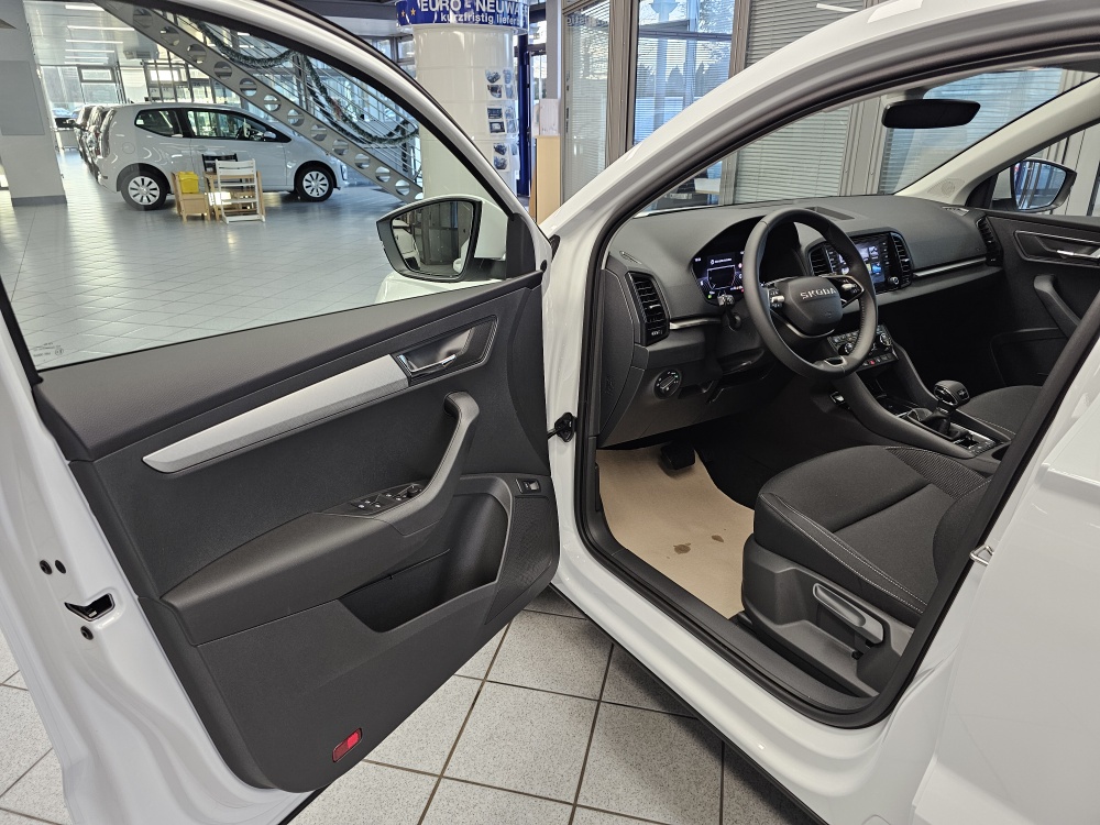 Skoda Karoq  bei Hoffmann Automobile in Wolfsburg kaufen und sofort mitnehmen - Bild 25